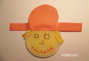 Easy Scarecrow Popsicle Stick Fall Craft - Mommy Snippets